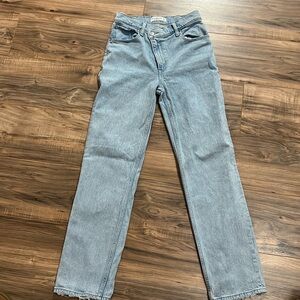 The 90’s straight ultra high rise Abercrombie & fitch